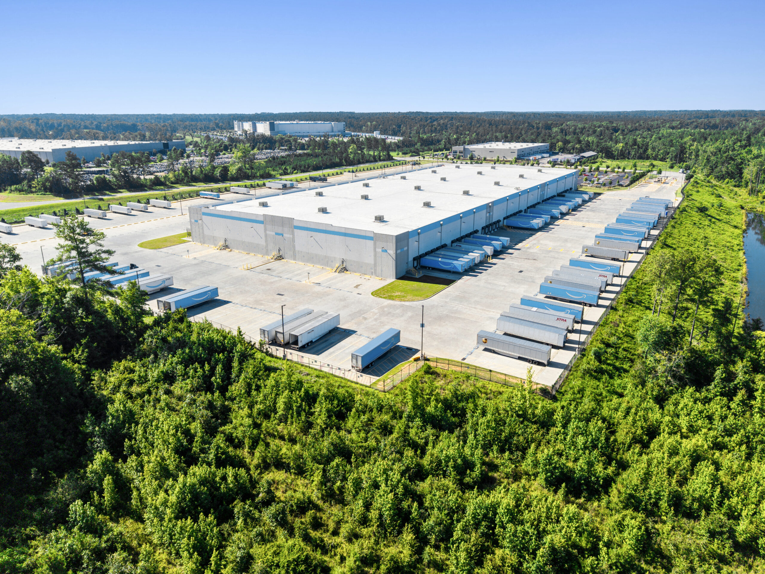 Amazon Warehouse View 4