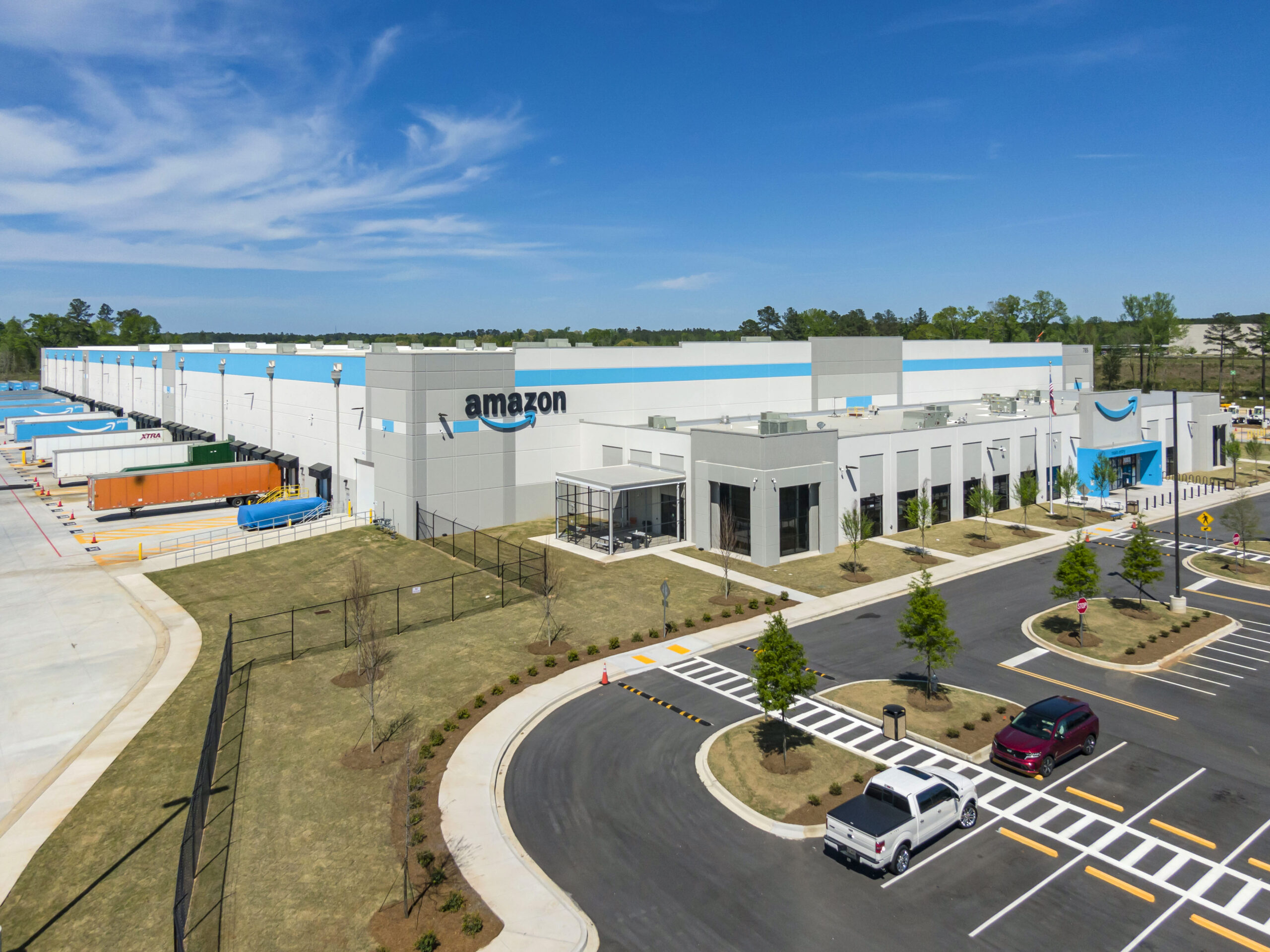 Amazon Warehouse View 5